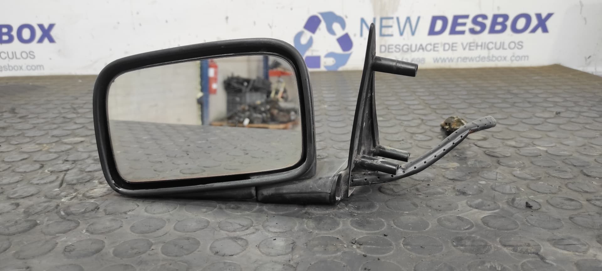 Recambio de RETROVISOR IZQUIERDO para VOLKSWAGEN GOLF II (191/193) referencia OEM IAM 0017274