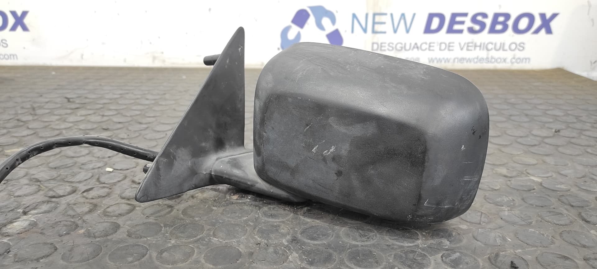 Recambio de RETROVISOR IZQUIERDO para VOLKSWAGEN GOLF II (191/193) referencia OEM IAM 0017274 5