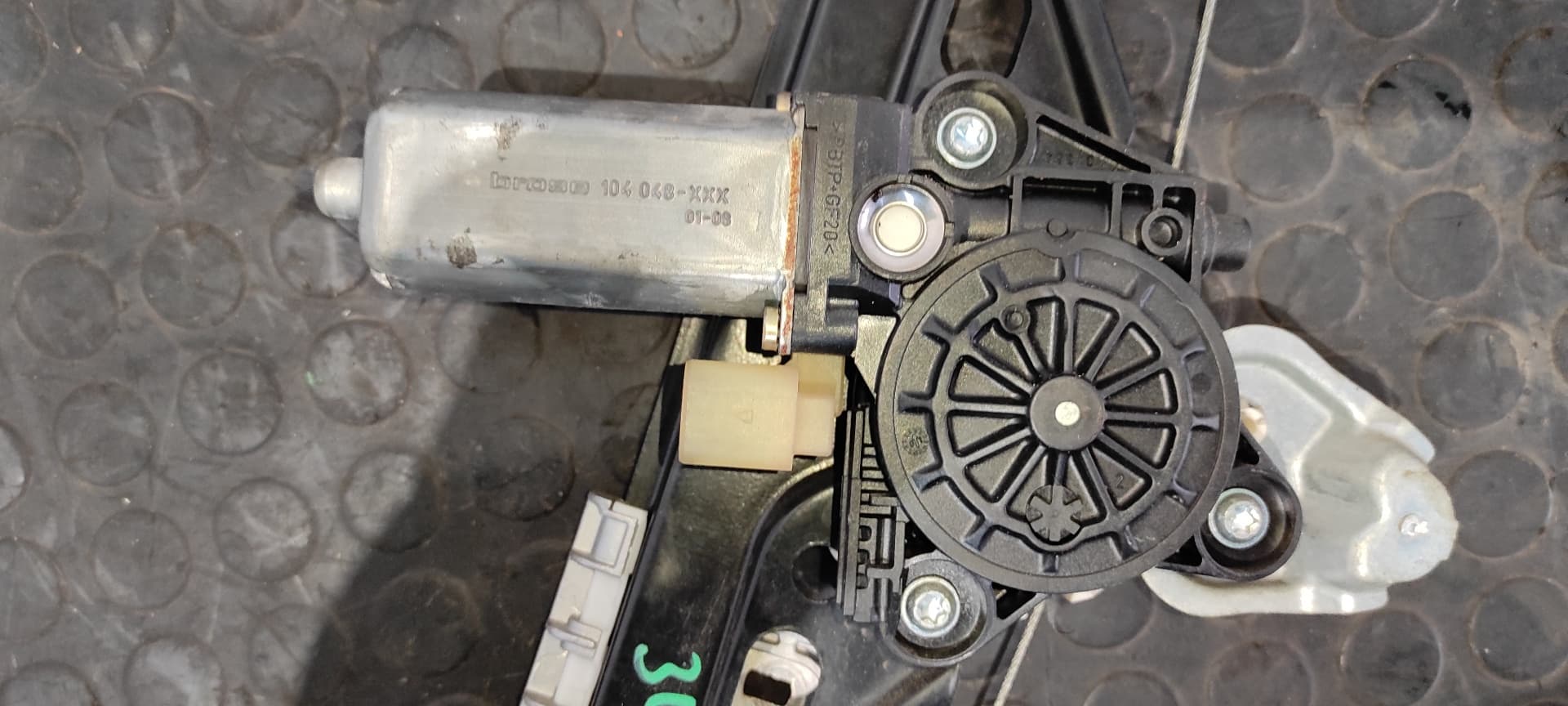 Recambio de ELEVALUNAS TRASERO IZQUIERDO para MERCEDES-BENZ CLASE C (W203) BERLINA 2.7 CDI 20V CAT OM612962 referencia OEM IAM 0130822008   - PLATA 5