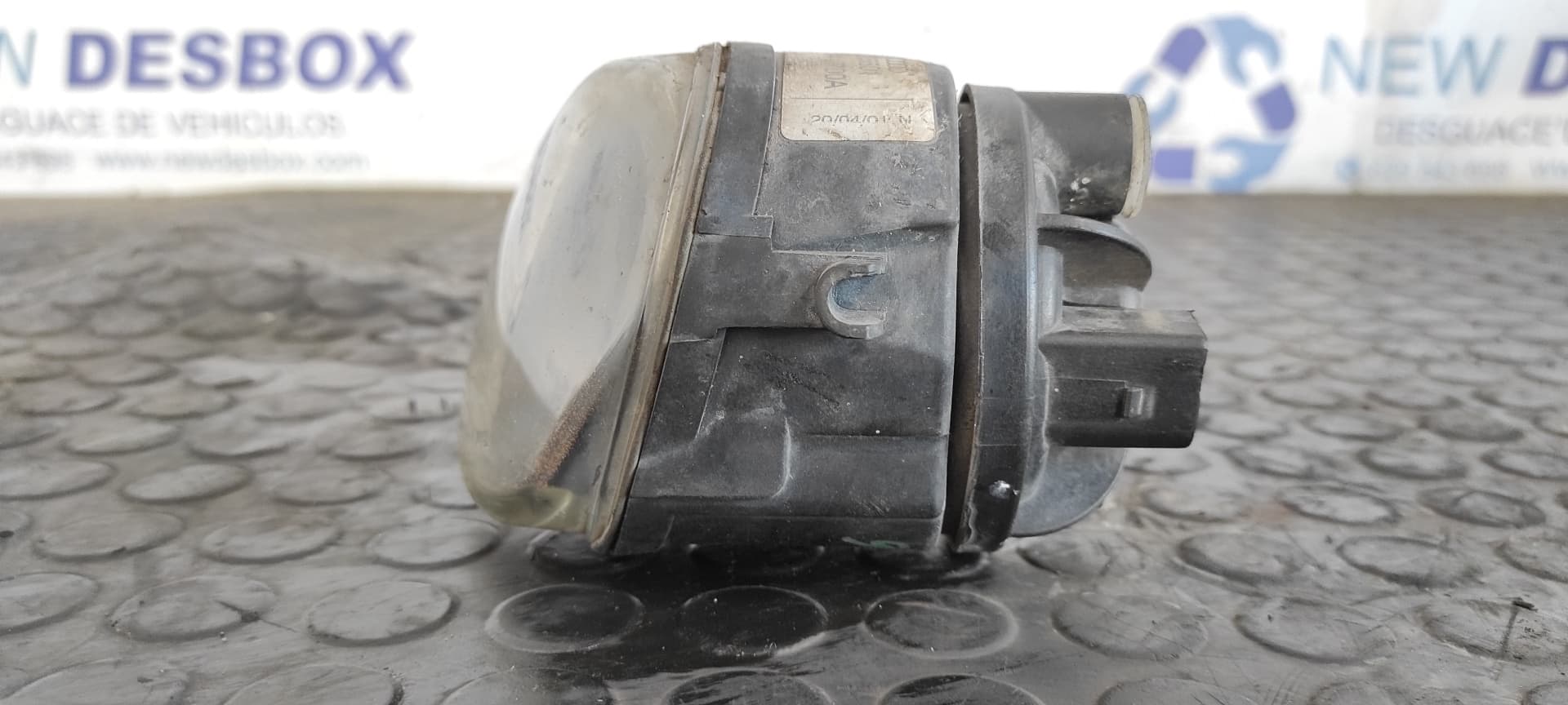 Recambio de FARO ANTINIEBLA DERECHO para AUDI A3 (8L) 1.9 TDI Ambiente ASV referencia OEM IAM 8L0941700A   - NEGRO 6