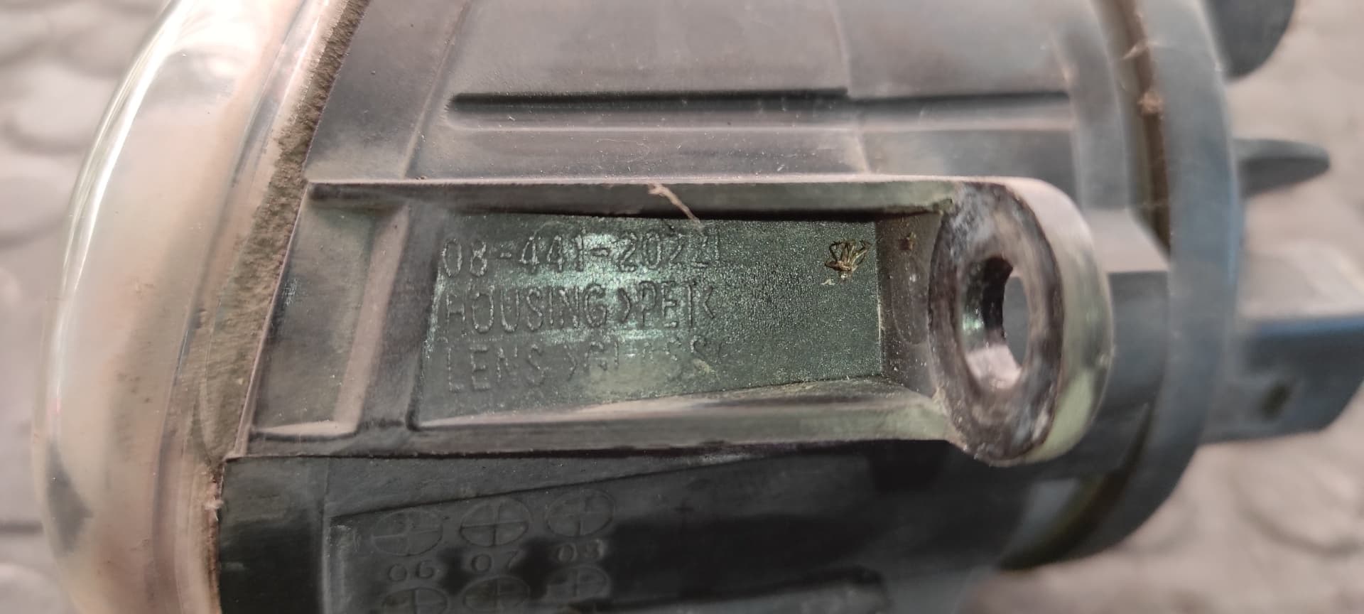 Recambio de FARO ANTINIEBLA IZQUIERDO para AUDI A3 (8L) 1.9 TDI Ambiente ASV referencia OEM IAM 084412022L   - NEGRO 2