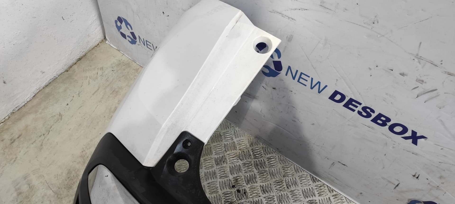 Recambio de PARAGOLPES TRASERO para PEUGEOT 3008 YH01 referencia OEM IAM    - NEGRO 3