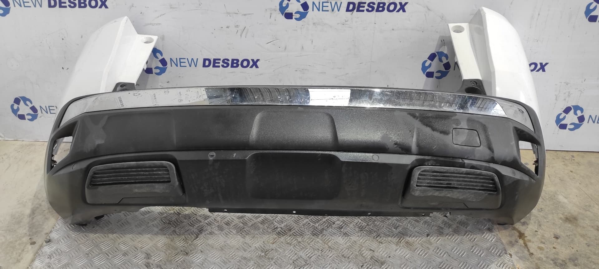 Recambio de PARAGOLPES TRASERO para PEUGEOT 3008 YH01 referencia OEM IAM    - NEGRO 7