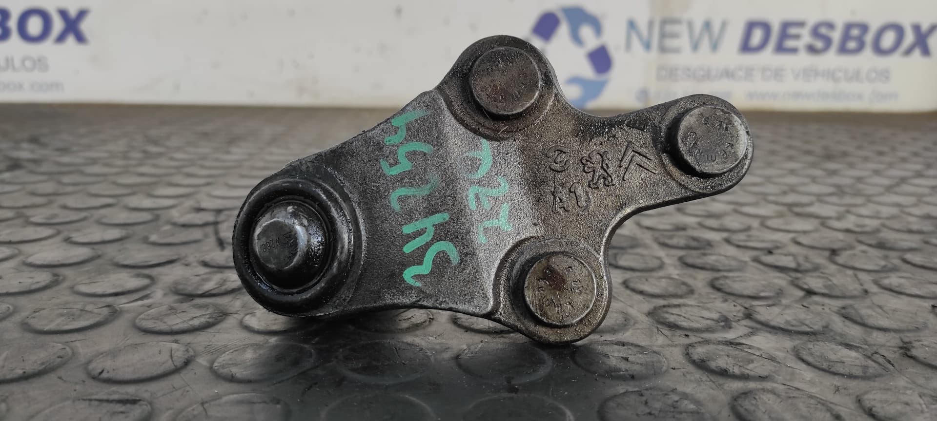 Recambio de BRAZO IZQUIERDO INFERIOR DELANTERO para PEUGEOT 3008 Allure YH01 referencia OEM IAM A1   - NEGRO 2