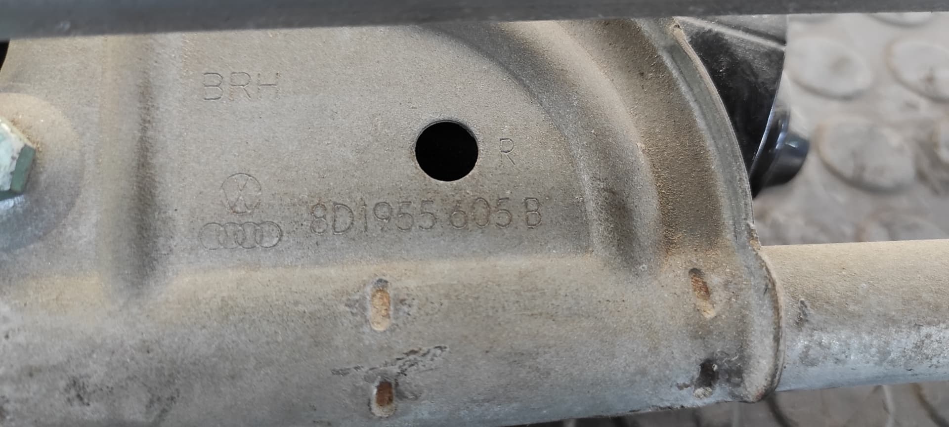 Recambio de MOTOR LIMPIA DELANTERO para VOLKSWAGEN PASSAT BERLINA (3B2) Comfortline AFN referencia OEM IAM 8D1955605B   - GRIS 5