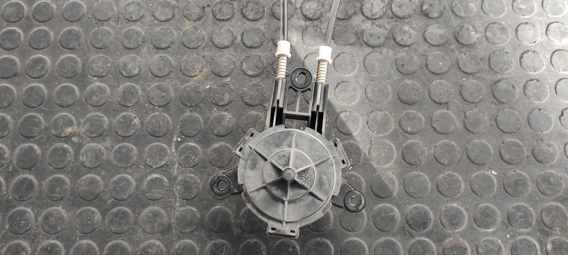 Recambio de ELEVALUNAS TRASERO DERECHO para CITROEN SAXO 1.5 D Image VJZ referencia OEM IAM 111074   - AZUL 6