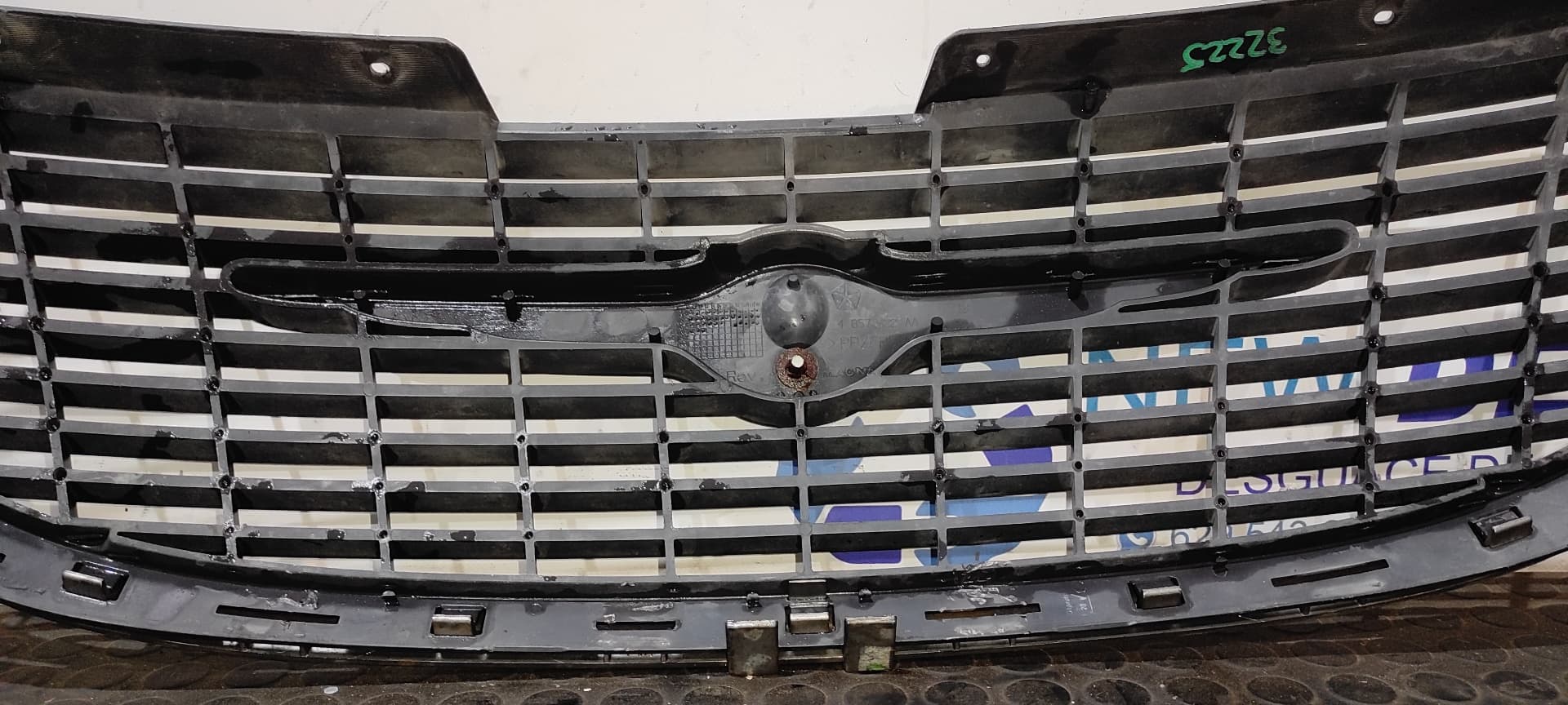 Recambio de REJILLA DELANTERA para CHRYSLER VOYAGER (RG) 2.5 CRD CAT VM07C referencia OEM IAM 4857522AA   - AZUL 9