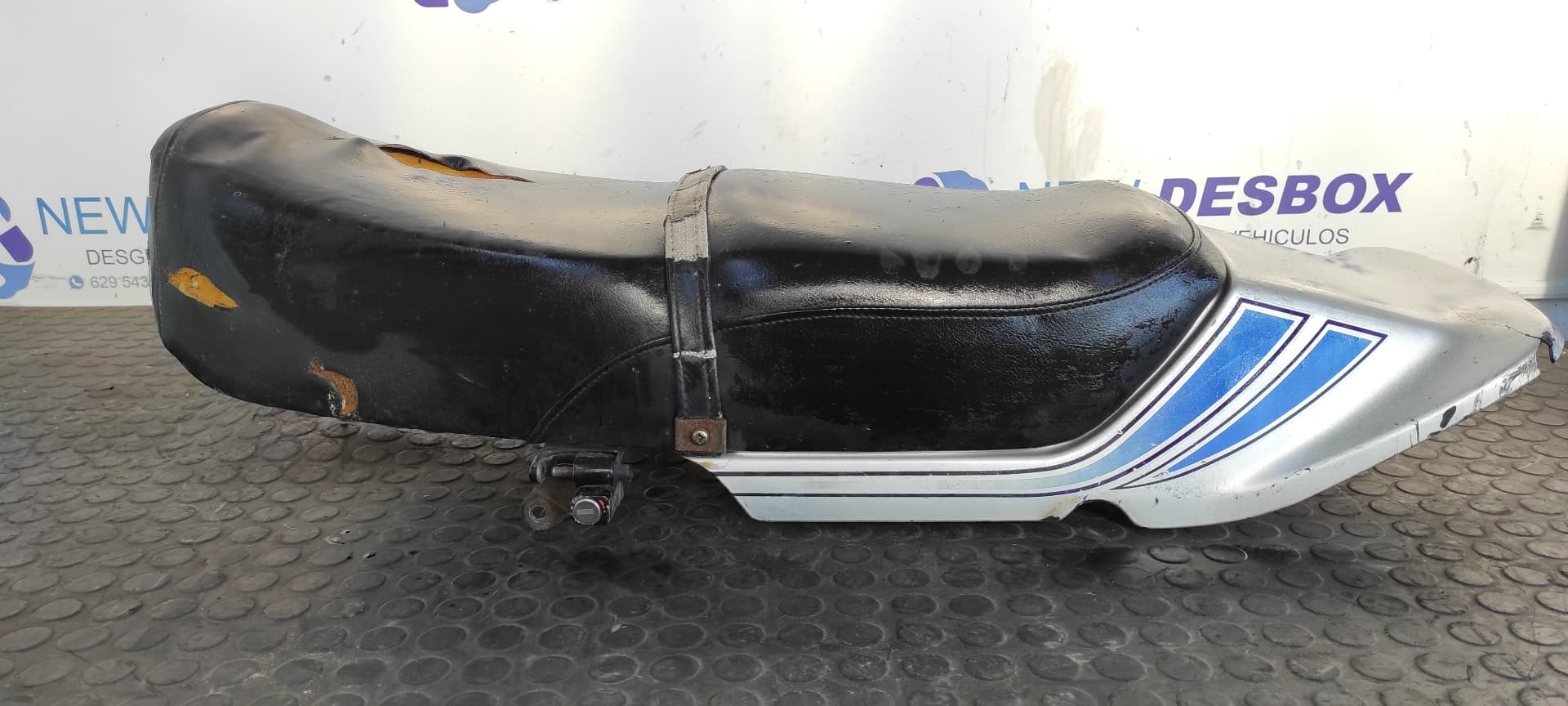 Recambio de ASIENTO para HONDA CB 900 referencia OEM IAM