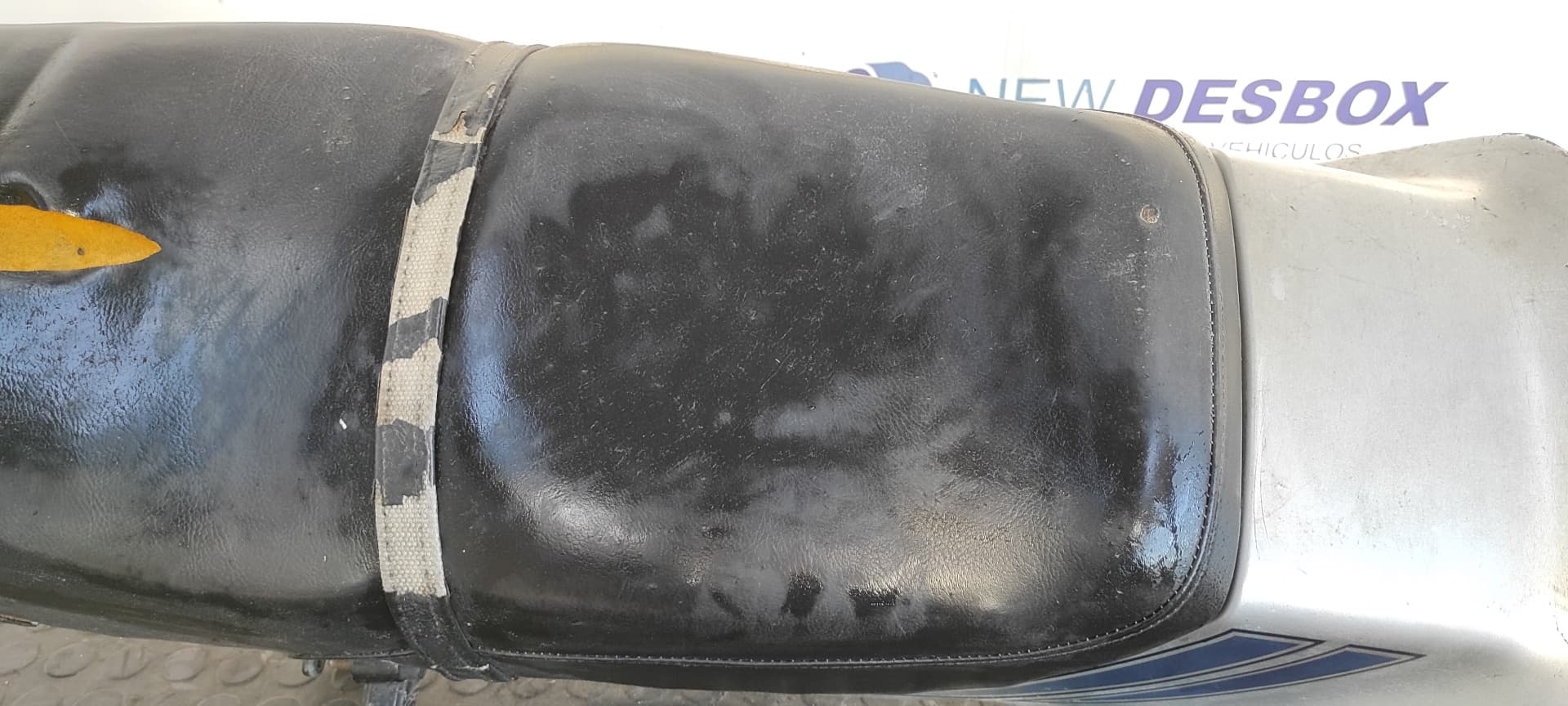 Recambio de ASIENTO para HONDA CB 900 referencia OEM IAM 2