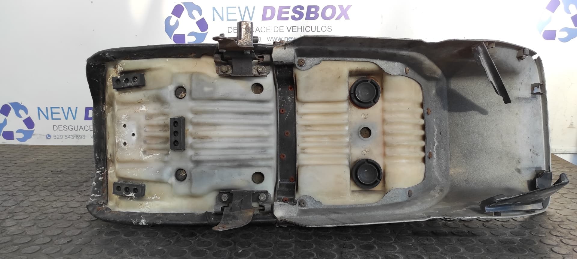 Recambio de ASIENTO para HONDA CB 900 referencia OEM IAM 10