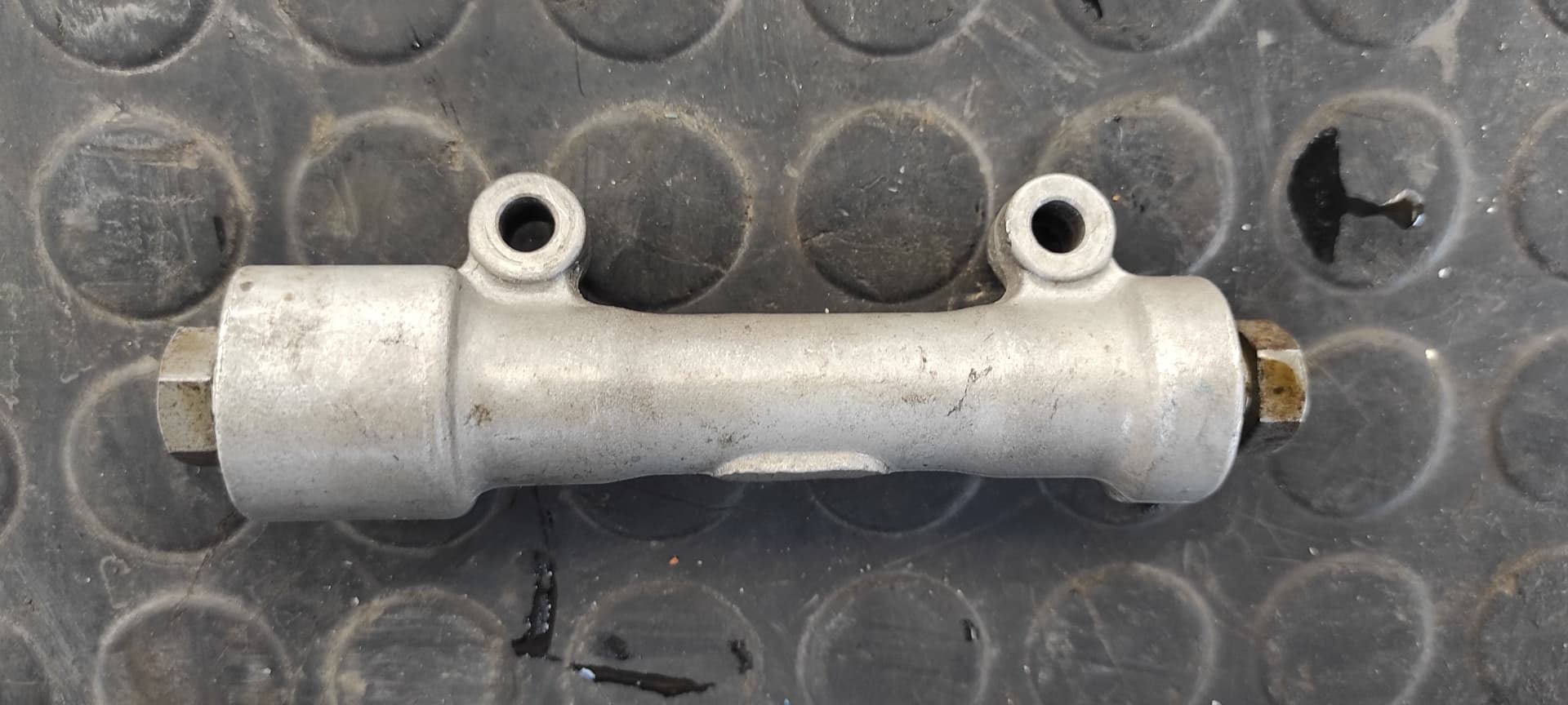 Recambio de REPARTIDOR DE FRENO para HONDA CB 900 referencia OEM IAM 4N4 3