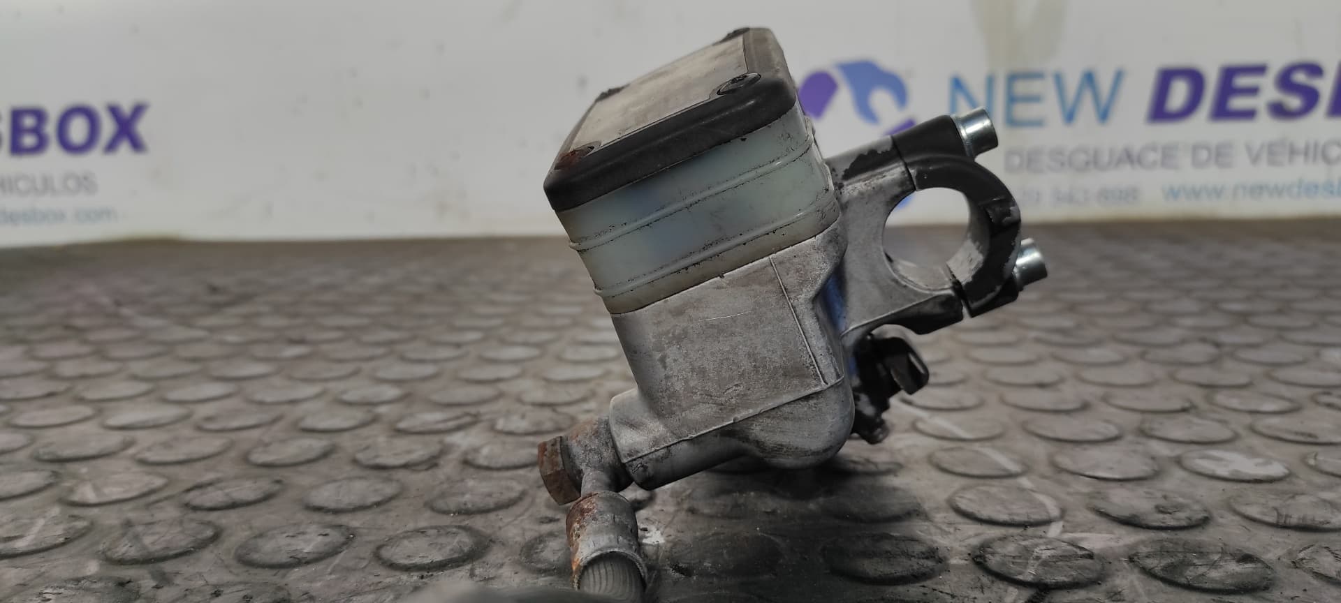 Recambio de NO IDENTIFICADO para HONDA CB 900 referencia OEM IAM 4S1 3