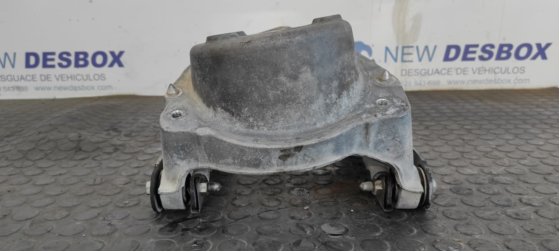 Recambio de BRAZO IZQUIERDO SUPERIOR DELANTERO para PEUGEOT 407 COUPE 2.2 CAT 3FYEW12J4 referencia OEM IAM 446328E   - ROJO 2