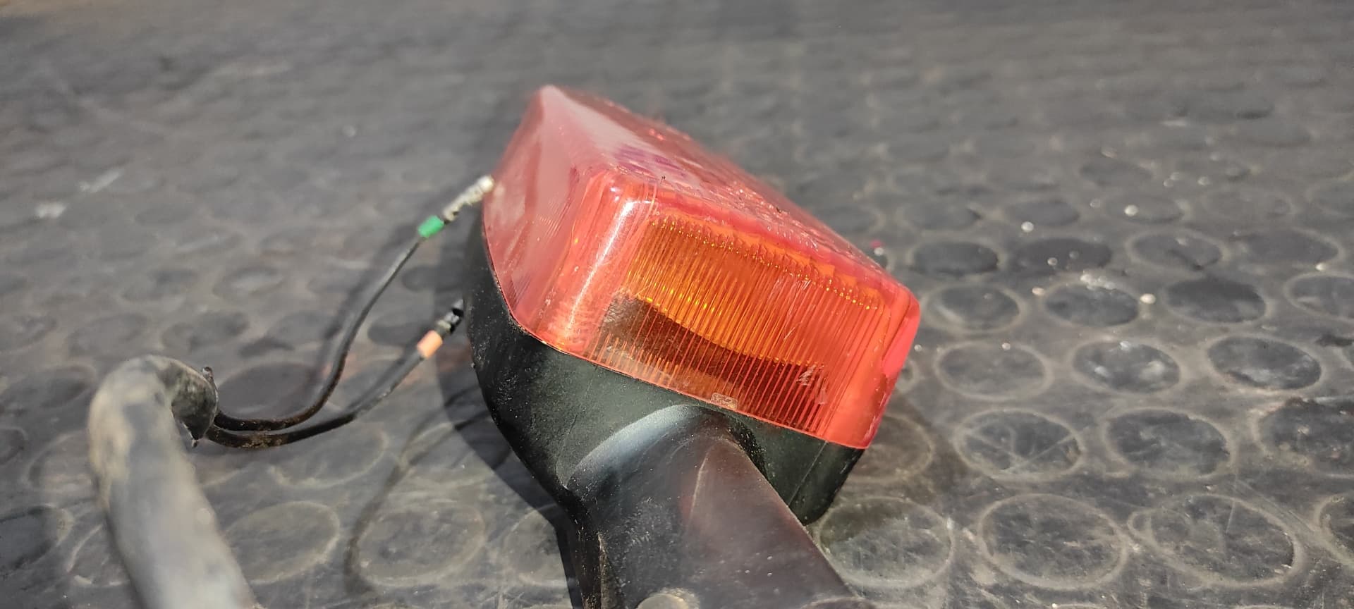 Recambio de PILOTO DELANTERO IZQUIERDO para HONDA CB 900 referencia OEM IAM 0457328 5