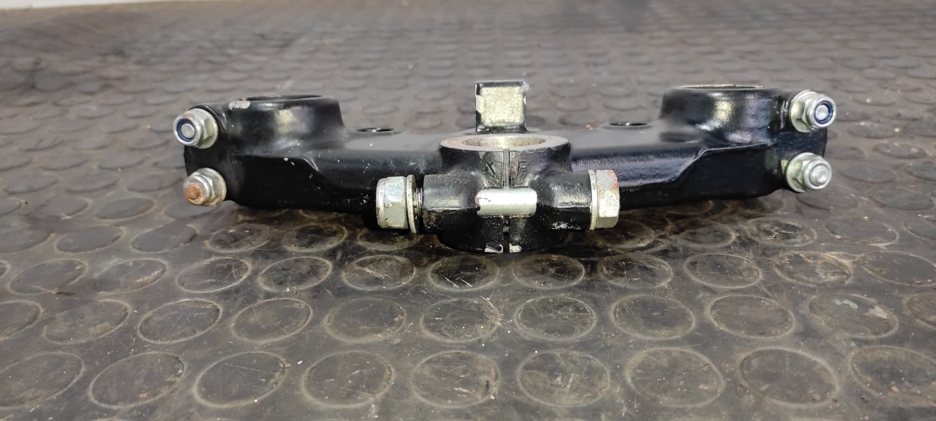 Recambio de NO IDENTIFICADO para HONDA CB 900 referencia OEM IAM 2