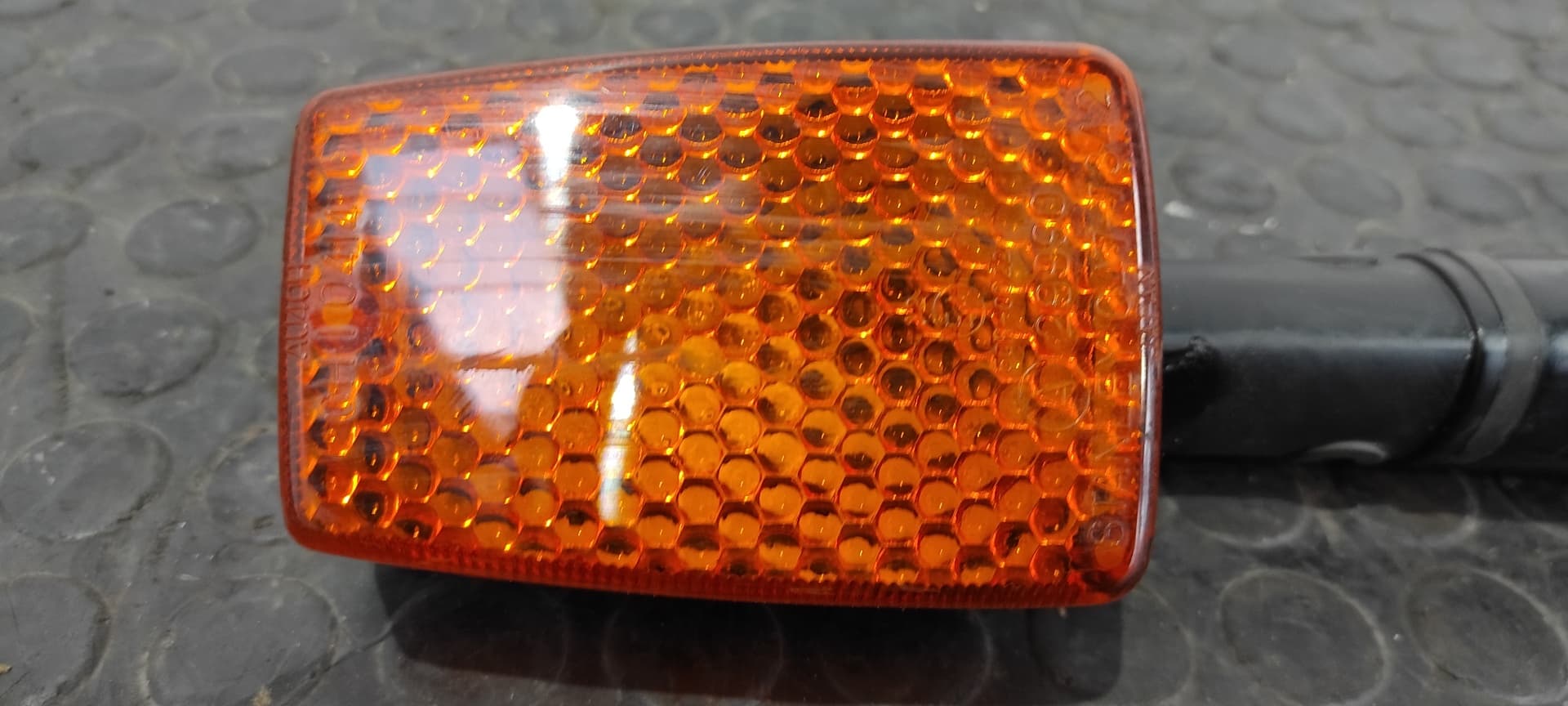 Recambio de PILOTO TRASERO IZQUIERDO para HONDA CB 900 referencia OEM IAM 0477342 3
