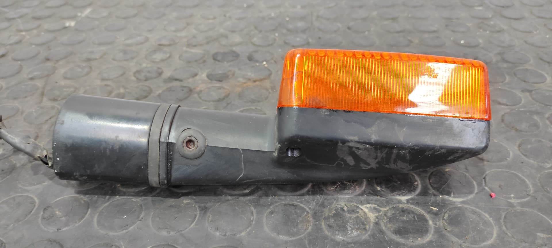 Recambio de PILOTO TRASERO IZQUIERDO para HONDA CB 900 referencia OEM IAM 0477342 6