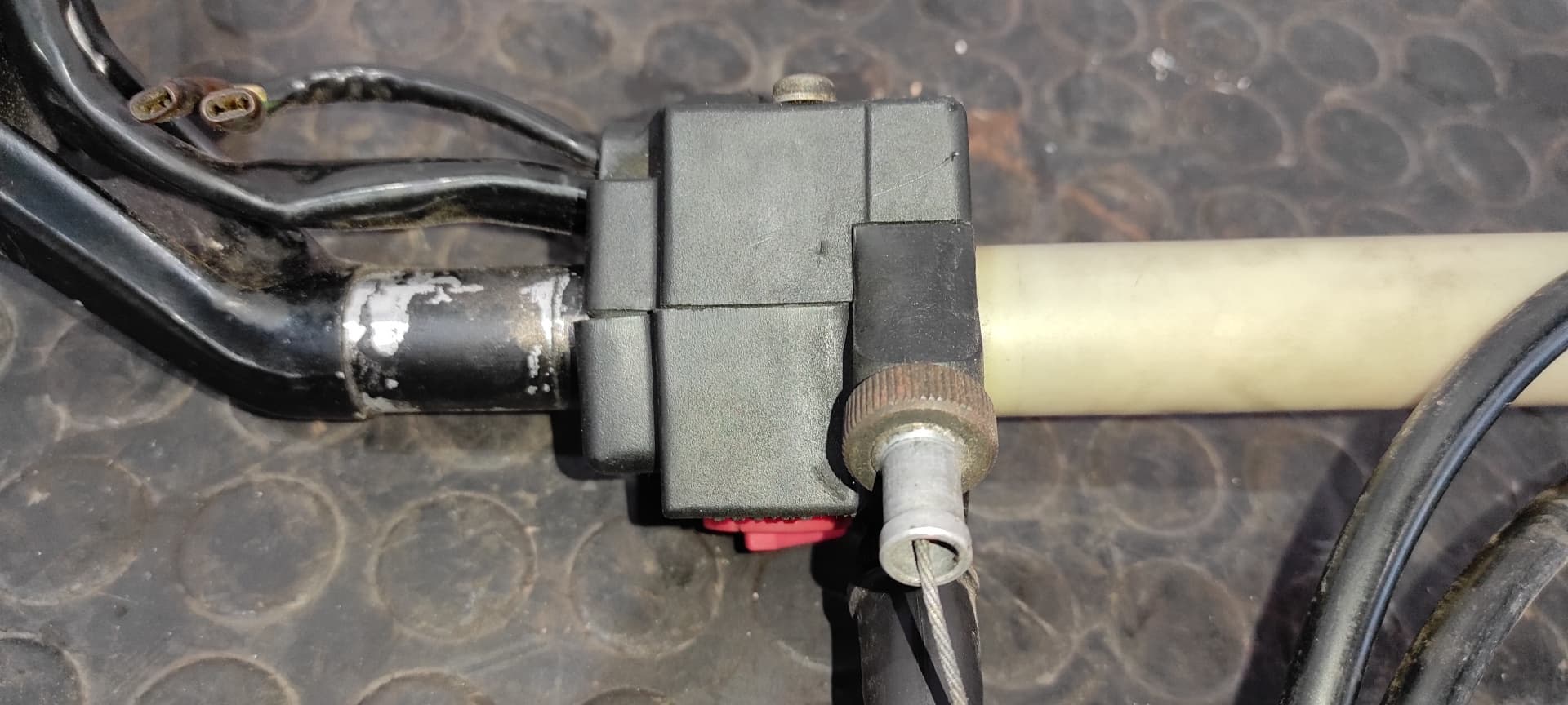 Recambio de PUÑO ACELERADOR para HONDA CB 900 referencia OEM IAM 3