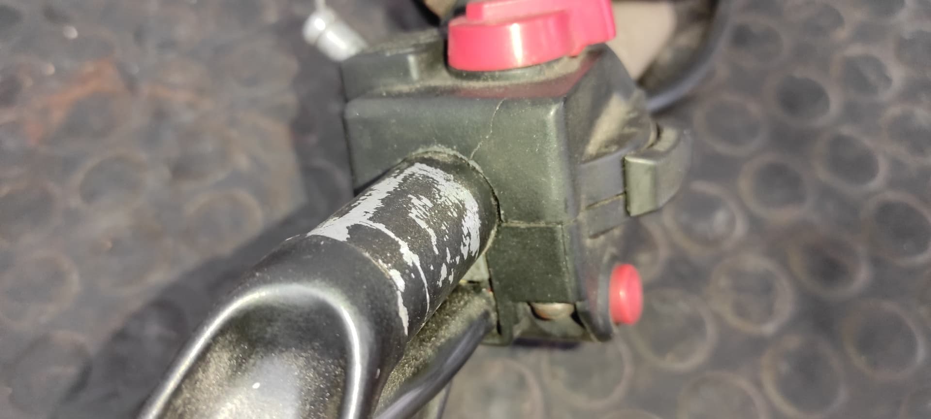 Recambio de PUÑO ACELERADOR para HONDA CB 900 referencia OEM IAM 6