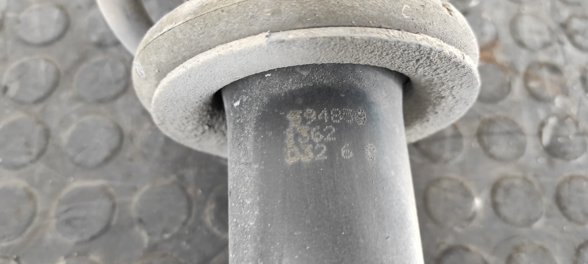 Recambio de AMORTIGUADOR DELANTERO IZQUIERDO para PEUGEOT 407 COUPE 2.2 CAT 3FYEW12J4 referencia OEM IAM 4858   - ROJO 2