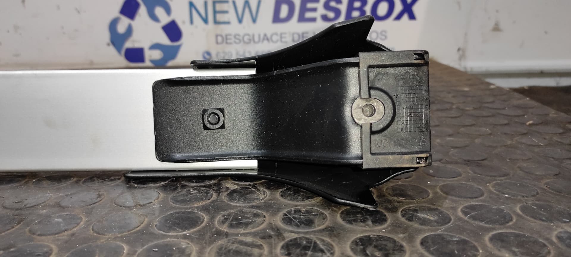 Recambio de BACA PORTAEQUIPAJES para INFINITI EX 3.0 referencia OEM IAM KE7321B010 8