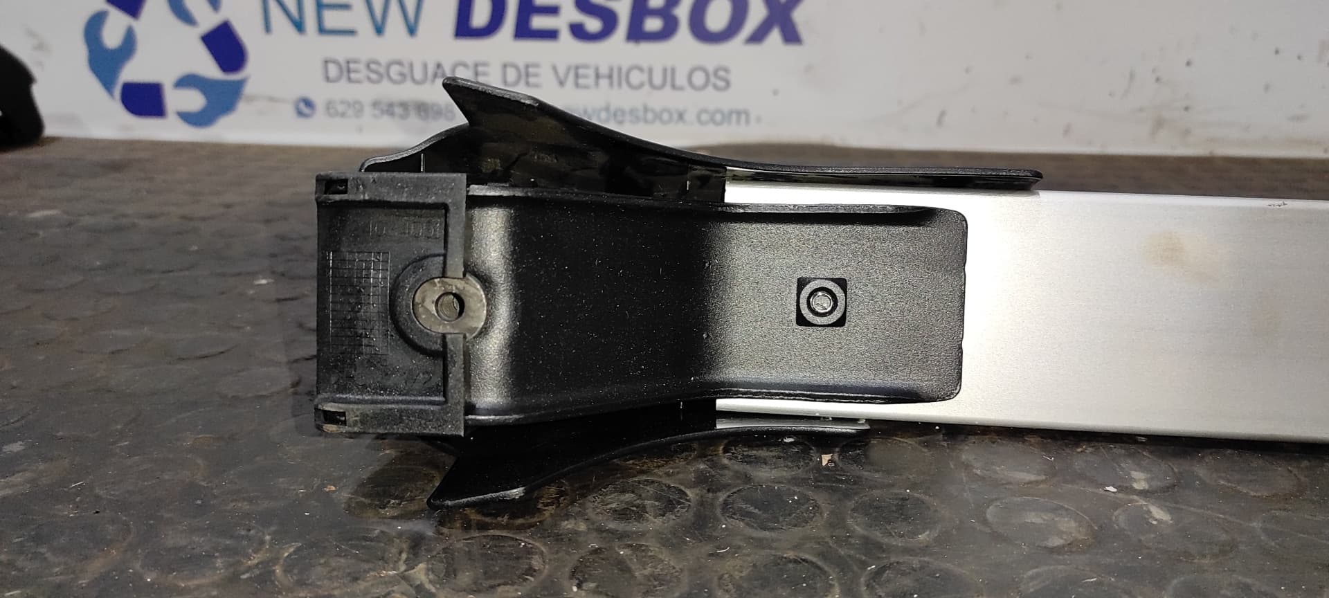 Recambio de BACA PORTAEQUIPAJES para INFINITI EX 3.0 referencia OEM IAM KE7321B010 4