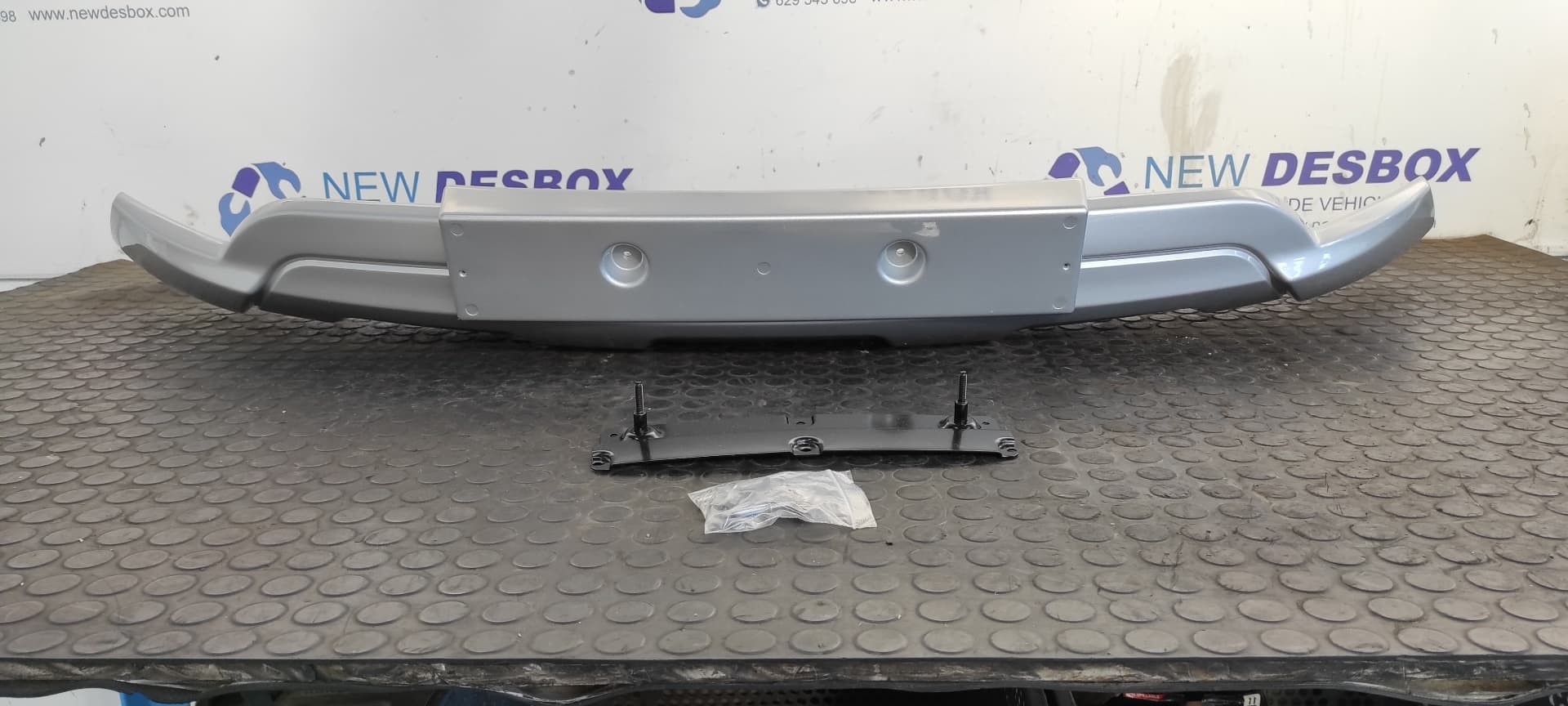Recambio de DEFENSA DELANTERA para SSANGYONG KORANDO referencia OEM IAM 09AP034510