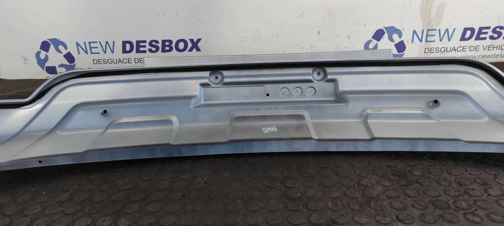 Recambio de DEFENSA DELANTERA para SSANGYONG KORANDO referencia OEM IAM 09AP034510 8
