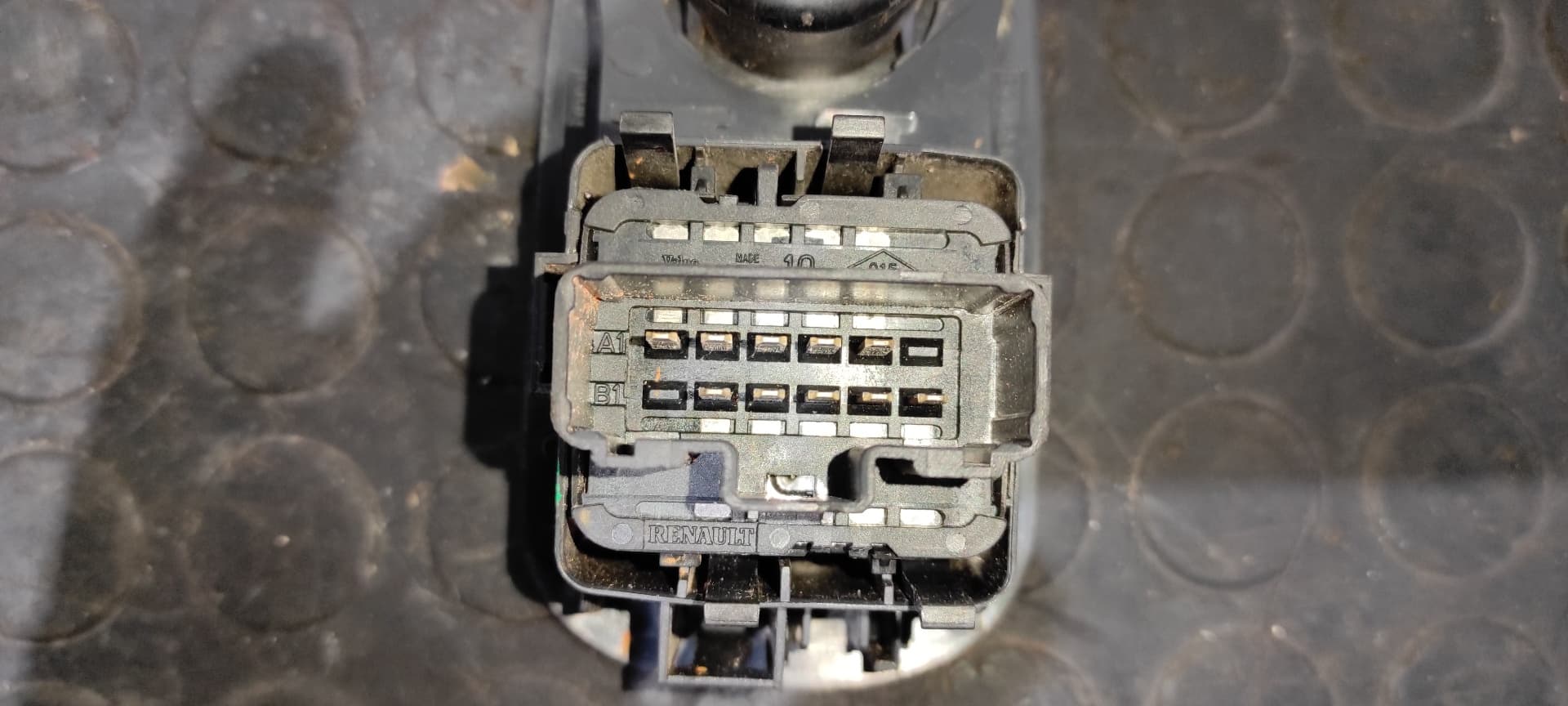 Recambio de MANDO ELEVALUNAS DELANTERO IZQUIERDO para OPEL MOVANO B KASTEN/COMBI HKa L2H2 3,3t DoKa M9TA6 referencia OEM IAM 8200637849   - BLANCO 3