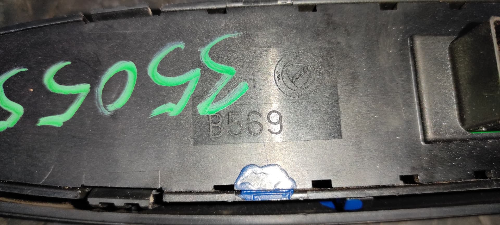 Recambio de MANDO ELEVALUNAS DELANTERO IZQUIERDO para FIAT STILO (192) 1.6 16V 182B6000 referencia OEM IAM B569   - ROJO 5
