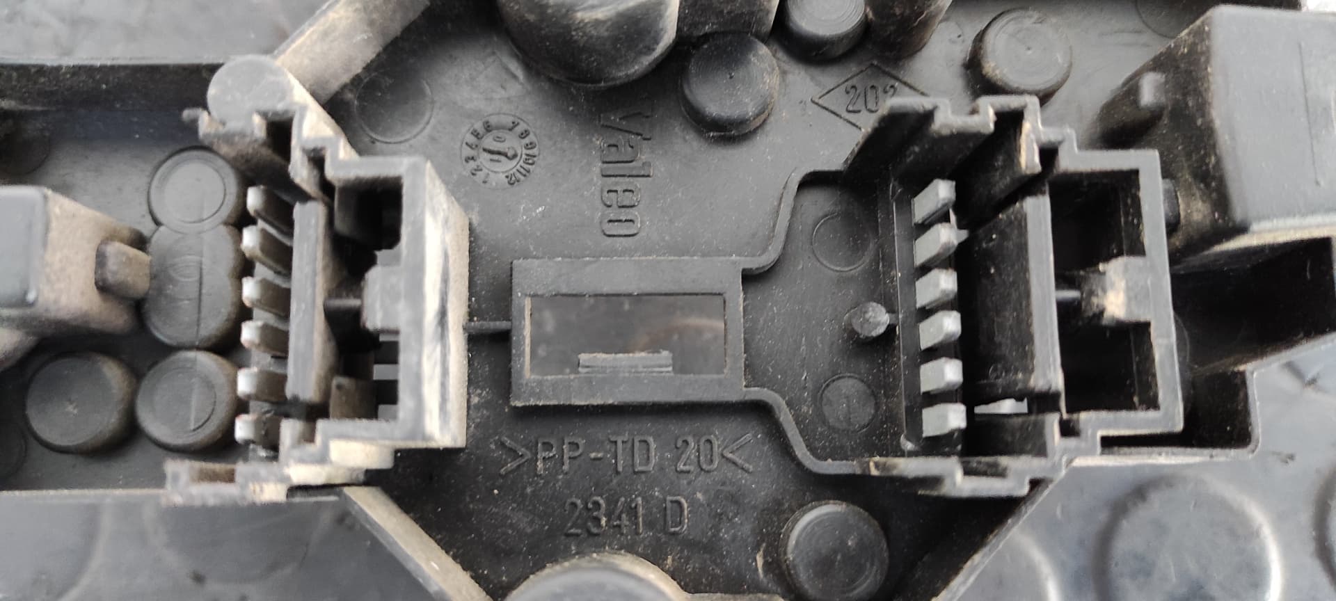 Recambio de PORTALAMPARAS para RENAULT SCENIC (JA..) 1.9 DTI Authentique F9Q744 referencia OEM IAM 2341 D   - VERDE 3