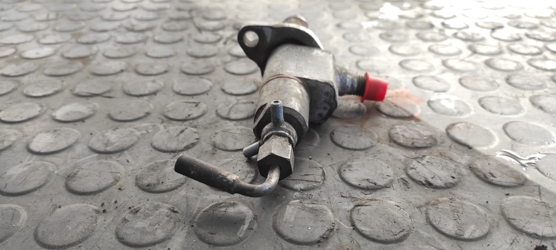 Recambio de INYECTOR para CHRYSLER JEEP COMANDO PERKINS 4108 referencia OEM IAM CKB40S5317 3