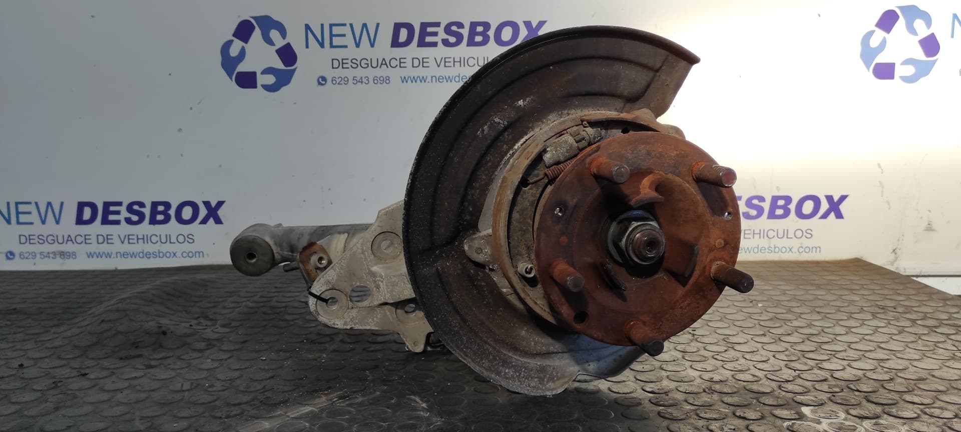 Recambio de MANGUETA TRASERA IZQUIERDA para PORSCHE 944 3.0 M4441 referencia OEM IAM 7