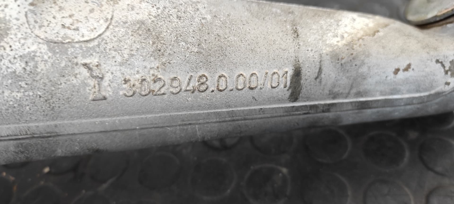 Recambio de MANGUETA TRASERA DERECHA para PORSCHE 944 3.0 M4441 referencia OEM IAM 9513315144R 2