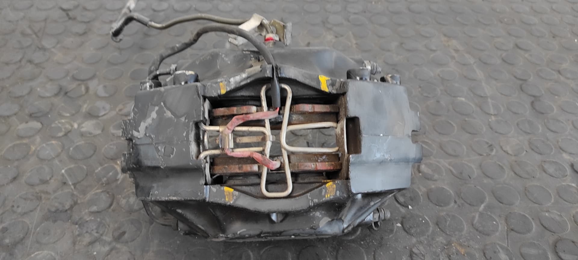 Recambio de PINZA DE FRENO TRASERA DERECHA para PORSCHE 944 3.0 M4441 referencia OEM IAM 20467300