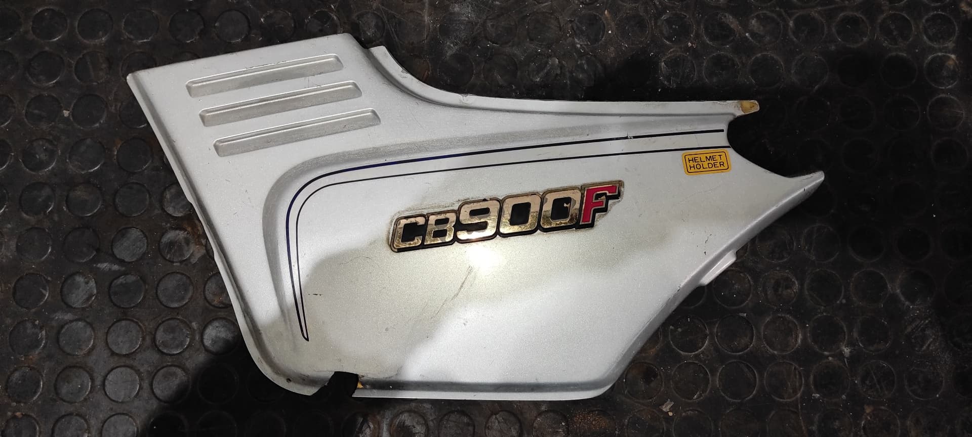Recambio de NO IDENTIFICADO para HONDA CB 900 referencia OEM IAM 83700438