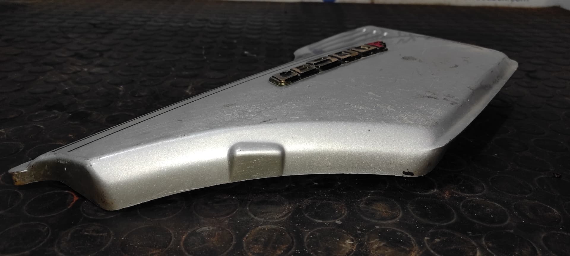 Recambio de NO IDENTIFICADO para HONDA CB 900 referencia OEM IAM 83600438 3