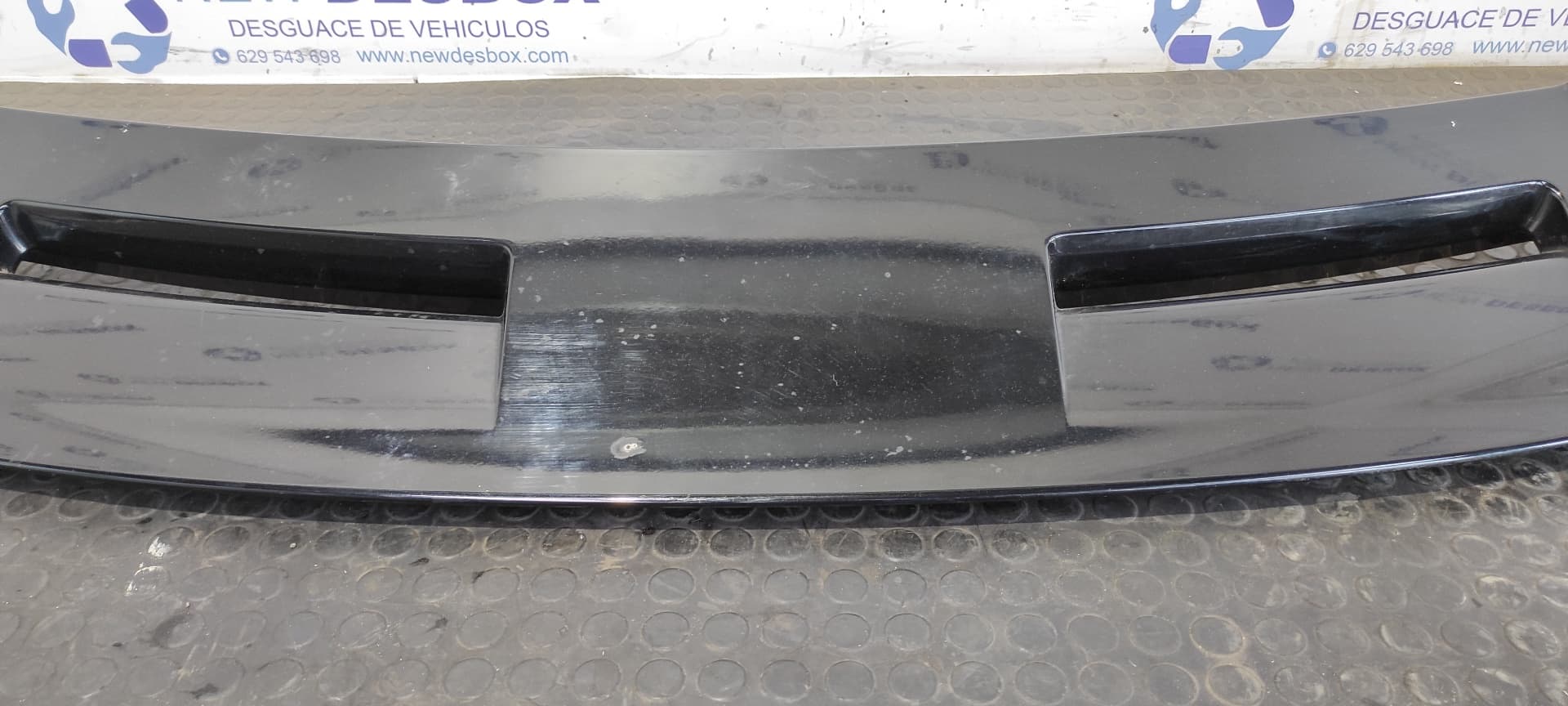 Recambio de ALERON TRASERO para FORD FOCUS LIM. (CB4) KKDA referencia OEM IAM 5M5JZ44210ABW   - NEGRO 4
