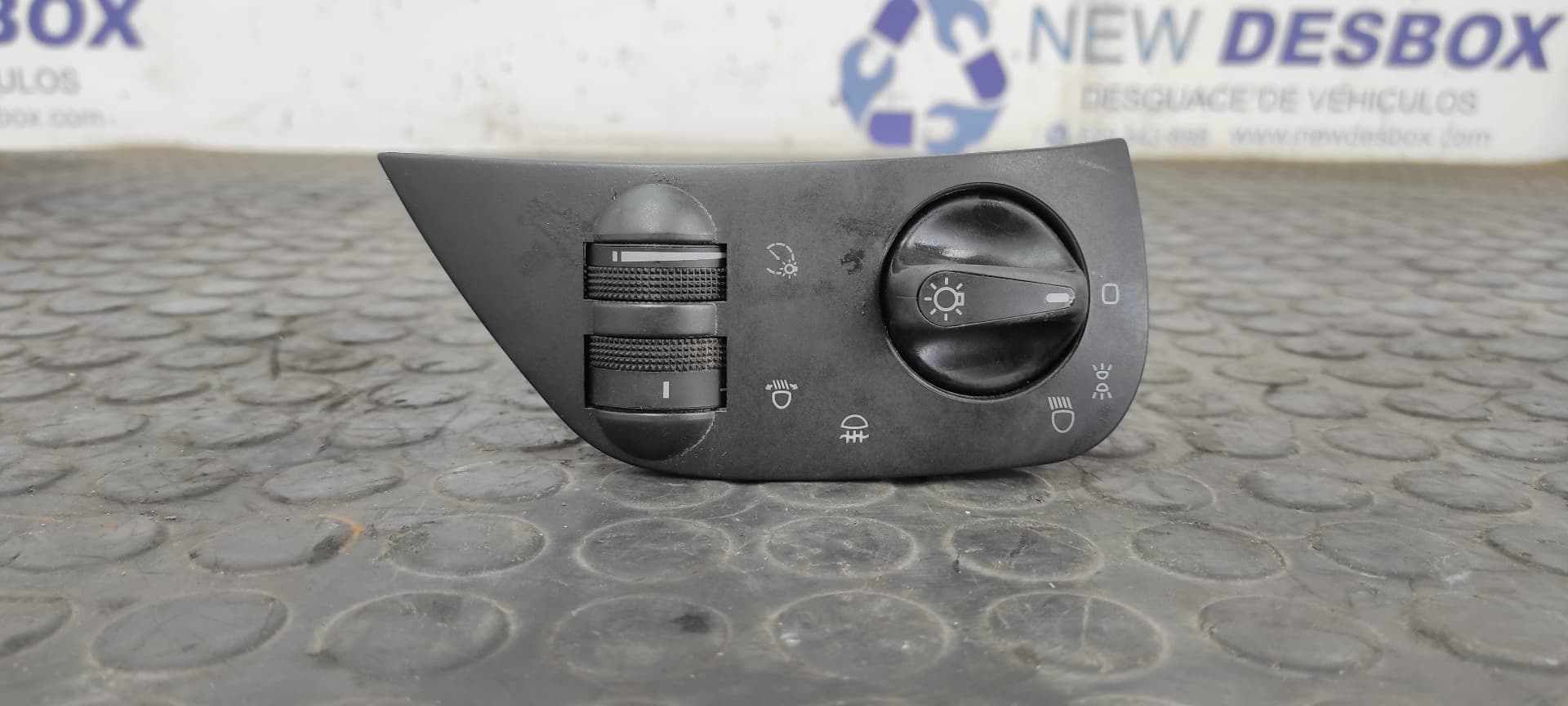Recambio de MANDO LUCES para SEAT IBIZA (6K) Básico AKK referencia OEM IAM 6K1941531B   - GRIS