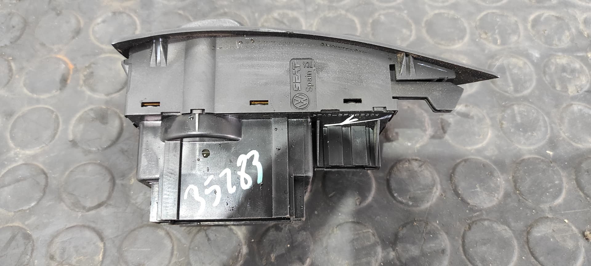 Recambio de MANDO LUCES para SEAT IBIZA (6K) Básico AKK referencia OEM IAM 6K1941531B   - GRIS 3