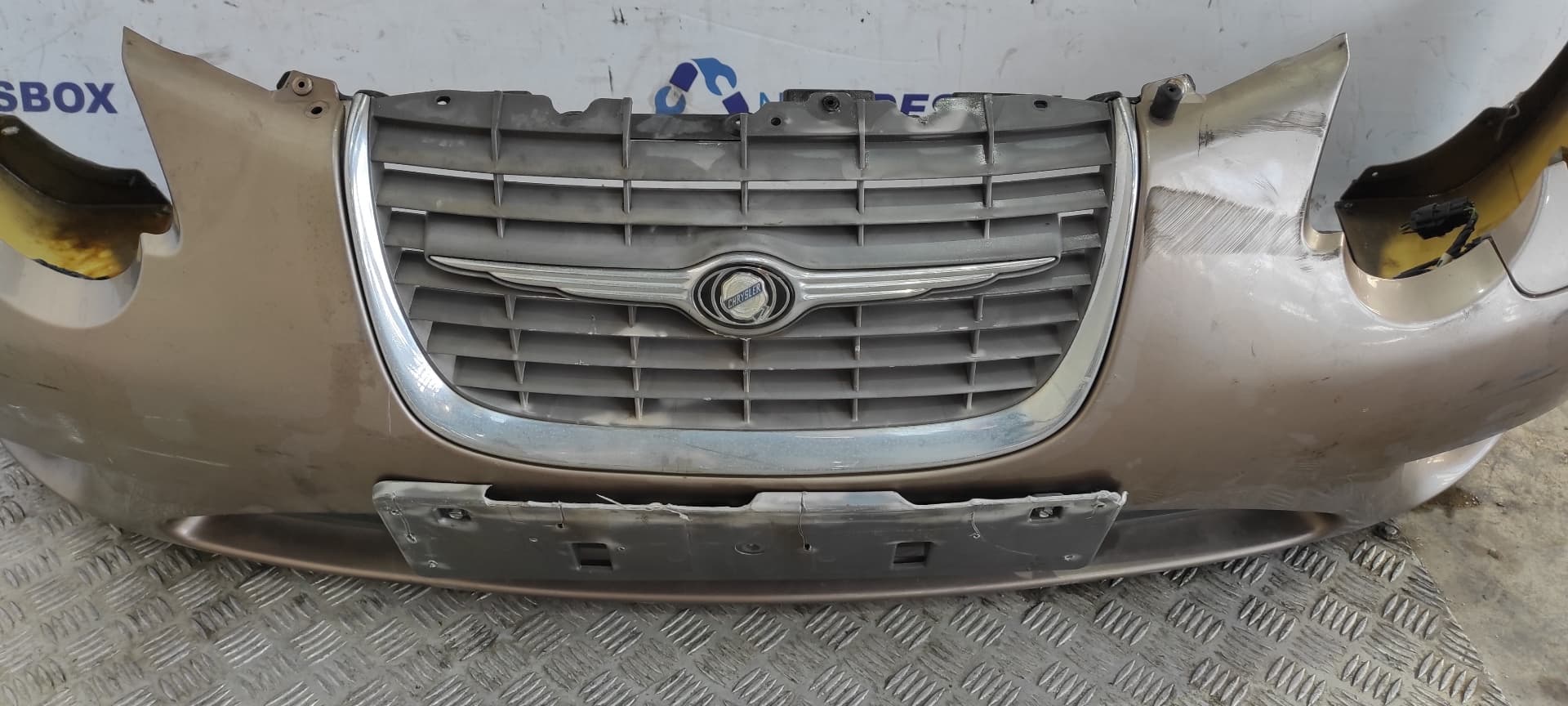 Recambio de PARAGOLPES DELANTERO para CHRYSLER 300 M (LR) 2.7 CAT G2.7L referencia OEM IAM    - MARRON 8