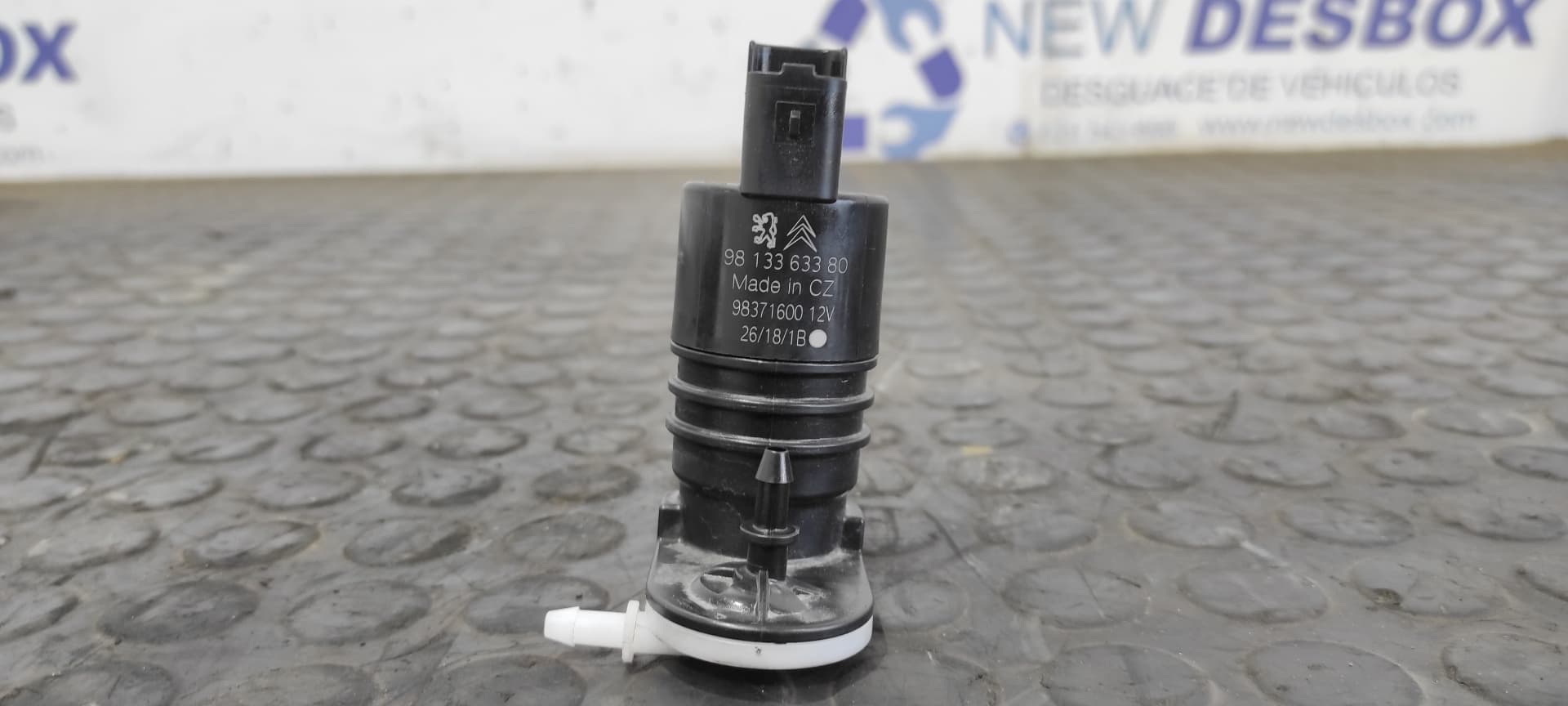 Recambio de BOMBA LIMPIA para PEUGEOT 3008 Allure YH01 referencia OEM IAM 9813363380   - NEGRO