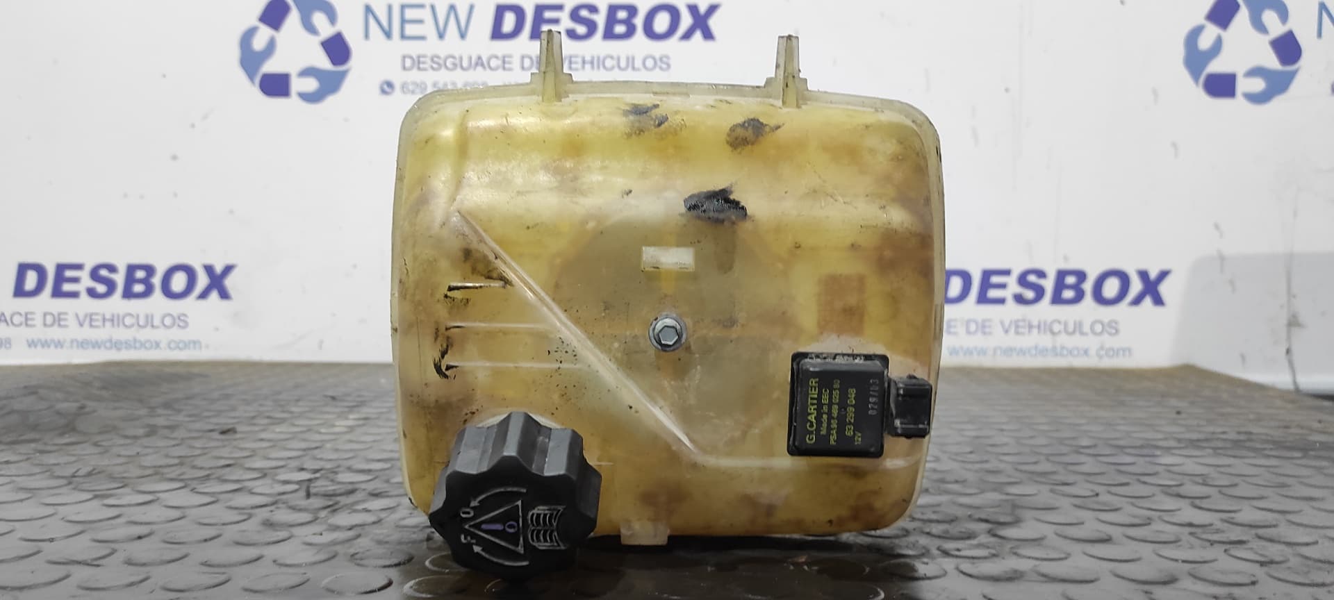 Recambio de DEPOSITO EXPANSION para FIAT ULYSSE (179) 2.2 JTD Dynamic 4HWDW12ATED4 referencia OEM IAM 1488949080   - GRIS