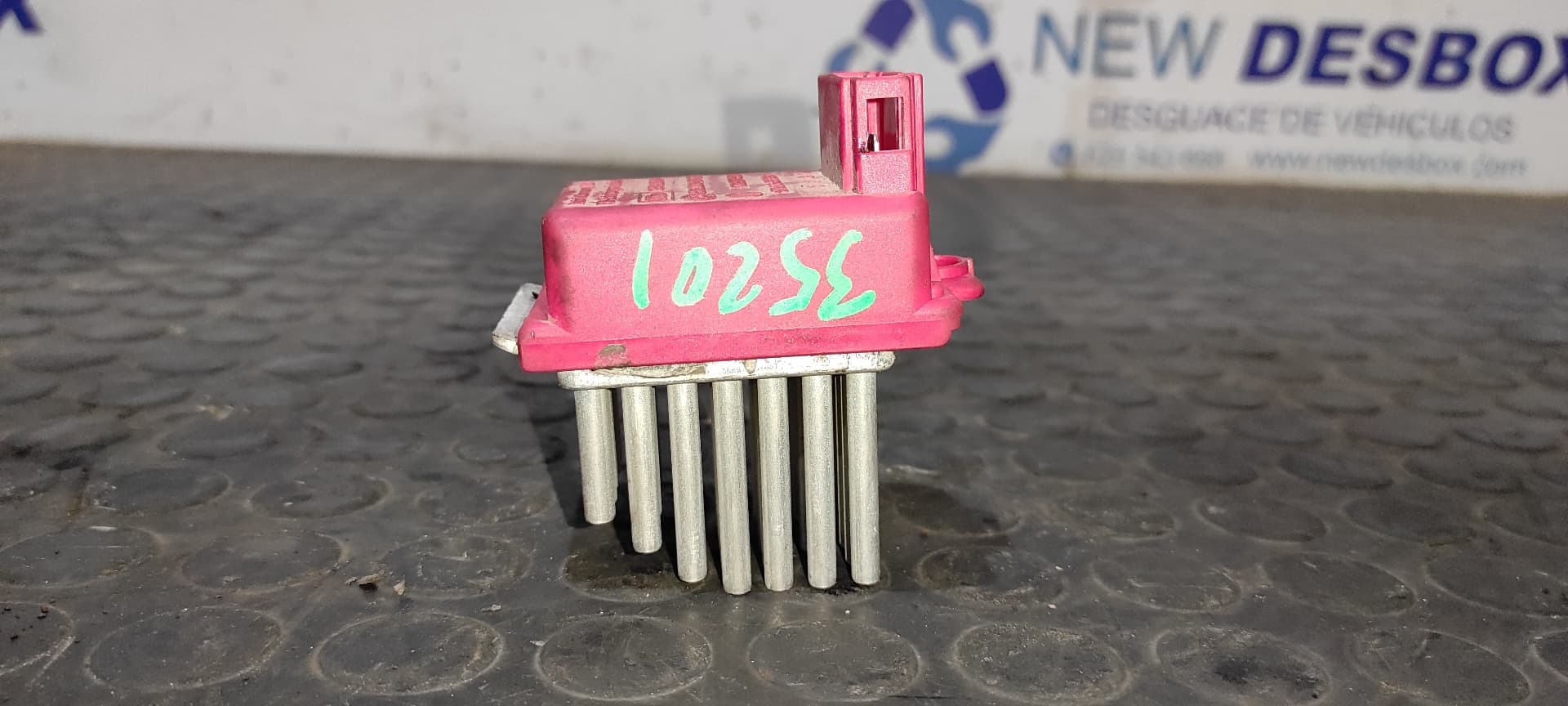Recambio de RESISTENCIA CALEFACCION para VOLKSWAGEN GOLF IV BERLINA (1J1) Conceptline BCB referencia OEM IAM 1J0907521   - GRIS 3