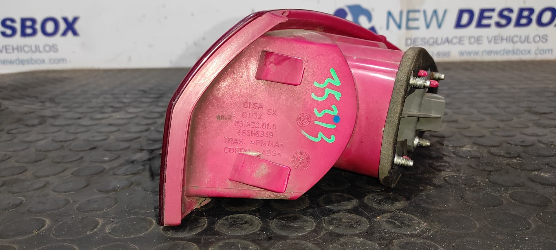 Recambio de PILOTO TRASERO IZQUIERDO para ALFA ROMEO 147 (190) 1.9 JTD 150 Collezione 937A5000 referencia OEM IAM 46556349   - BLANCO 3