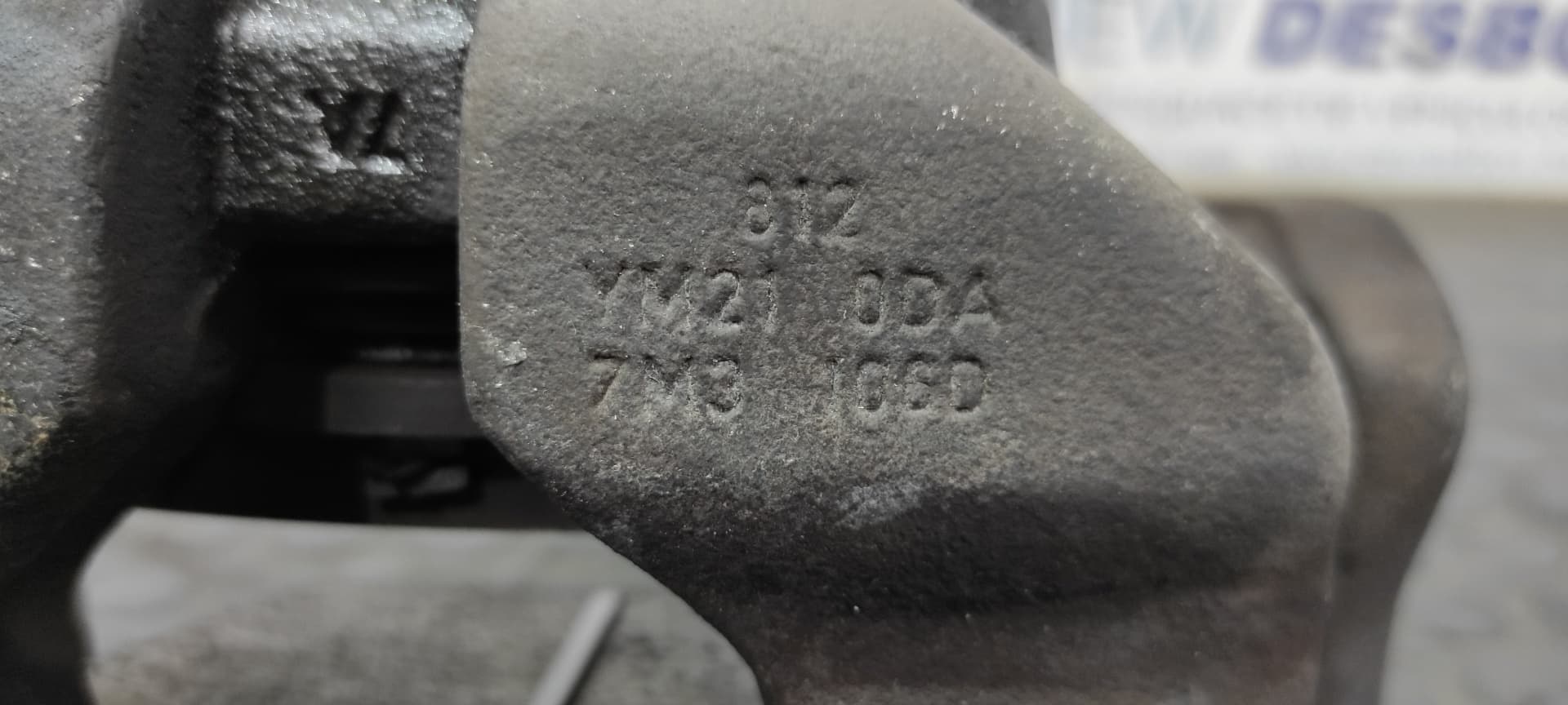 Recambio de PINZA DE FRENO DELANTERA DERECHA para SEAT ALHAMBRA (7V9) Sport Plus AUY referencia OEM IAM YM210DA   - BLANCO 4