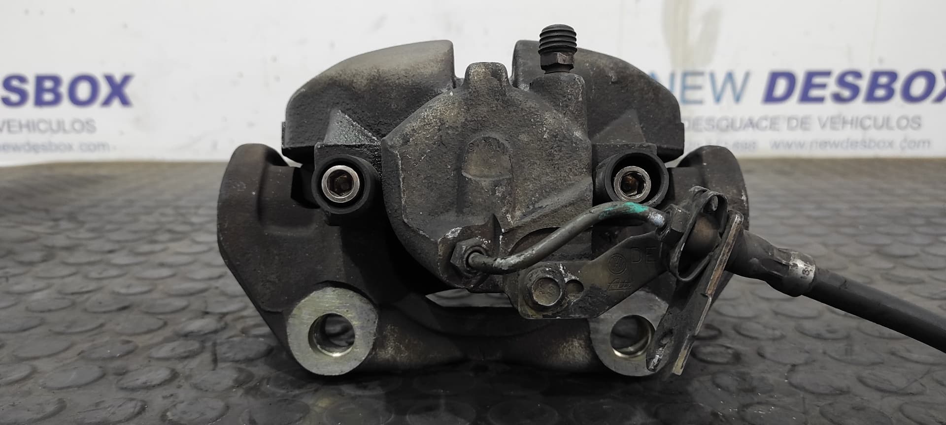 Recambio de PINZA DE FRENO DELANTERA DERECHA para SEAT ALHAMBRA (7V9) Sport Plus AUY referencia OEM IAM YM210DA   - BLANCO 6