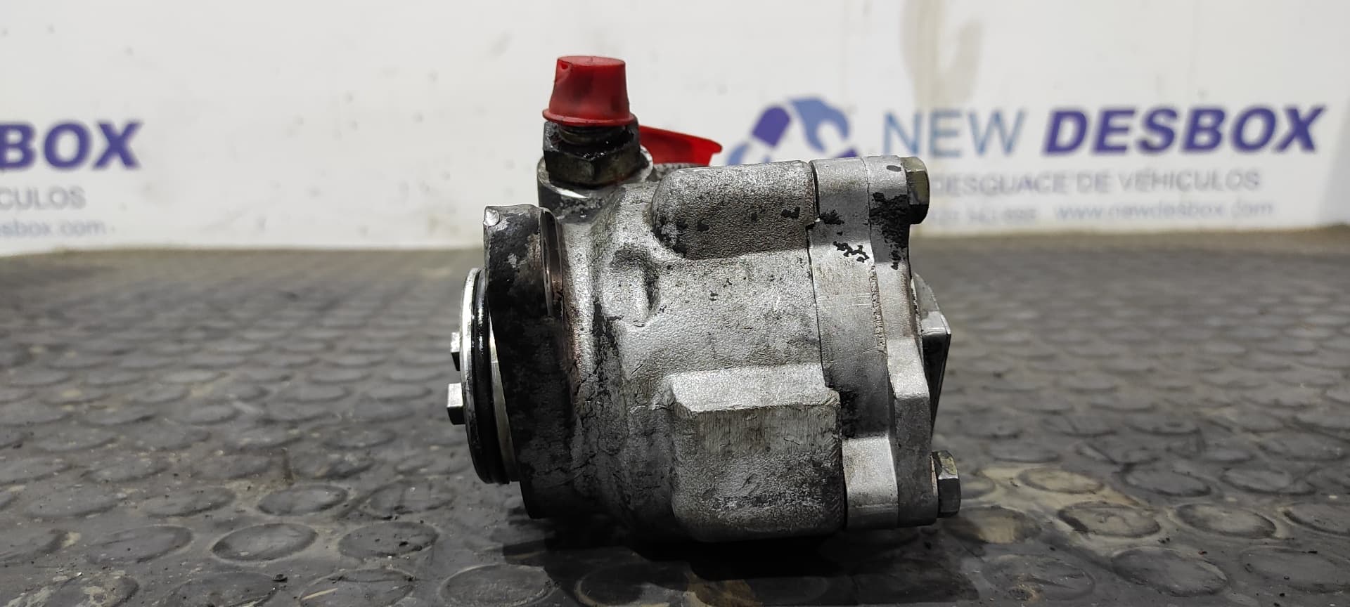 Recambio de BOMBA DIRECCION para NISSAN ATLEON 165 B660N referencia OEM IAM 7684955103 7