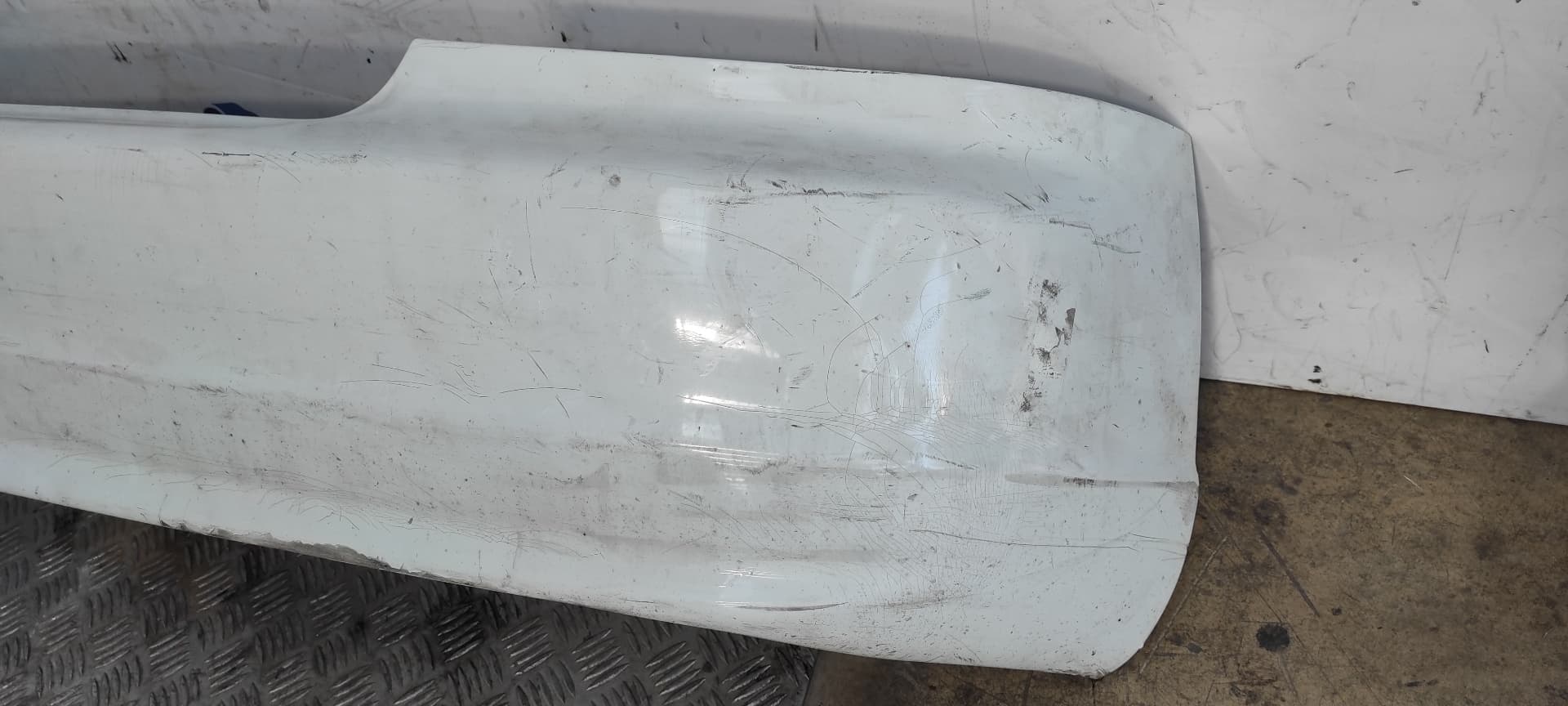 Recambio de PARAGOLPES TRASERO para TOYOTA CELICA (T20) 1.8 16V CAT referencia OEM IAM    - BLANCO 8