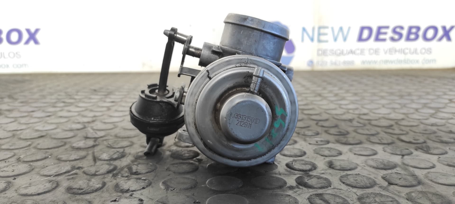 Recambio de VALVULA EGR para VOLKSWAGEN PASSAT BERLINA (3B3) 1.9 TDI AVB referencia OEM IAM 038131501D   - VERDE 7